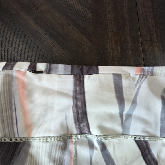 Callia Powermove 7/8 Leggings in women's XXL with a "Succulent Green" geometric - Picture 11 of 12